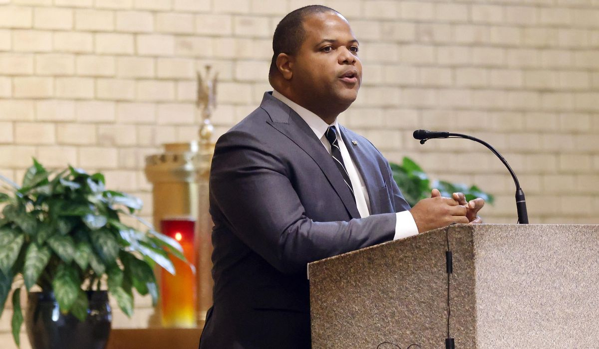 NextImg:Dallas mayor switches from Democrat to Republican, making city the nation’s largest with a GOP mayor