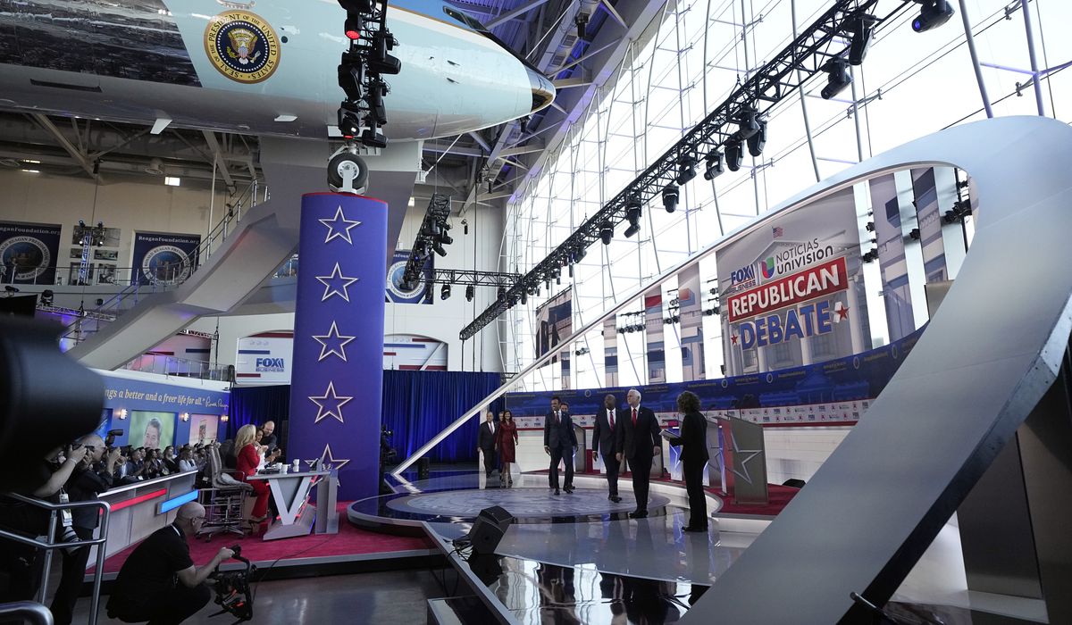 NextImg:Candidates fight for second place in another Trump-less debate