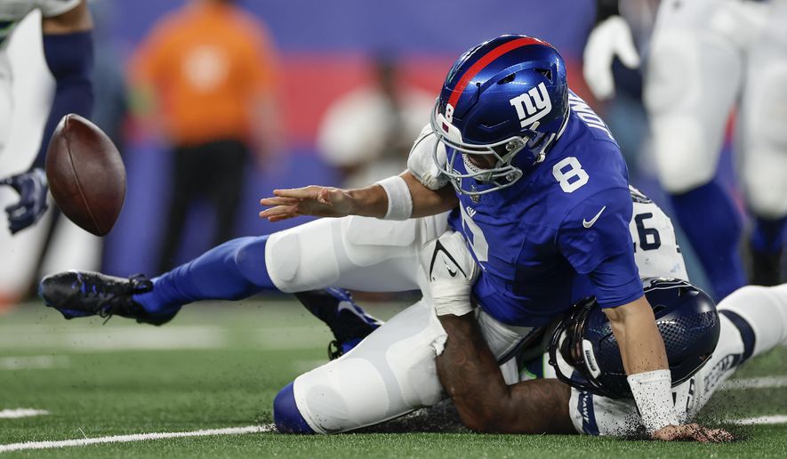 Rookie Devon Witherspoon scores pick-6 as Seattle Seahawks' defense leads  win over New York Giants - Washington Times