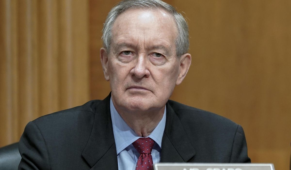 NextImg:Key Senate Republican deals major blow to deal on child tax credit, business tax cuts