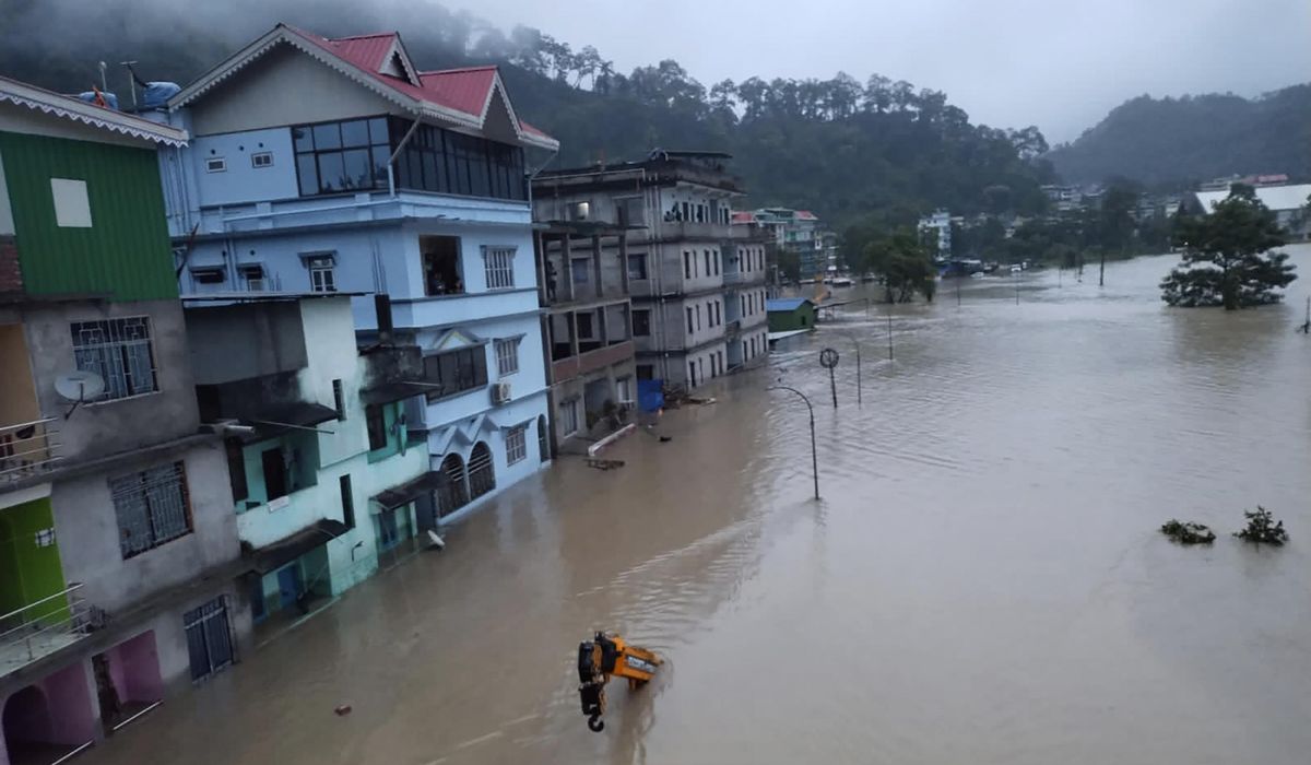 NextImg:5 civilians killed and more than 20 Indian soldiers are missing after flash floods hit Sikkim state