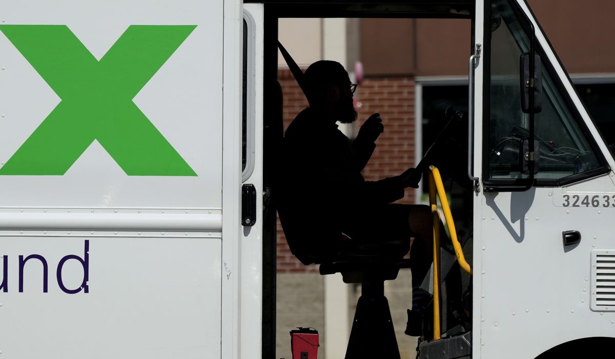 NextImg:U.S. employers added surprisingly strong 336,000 jobs in September in sign of economic resilience