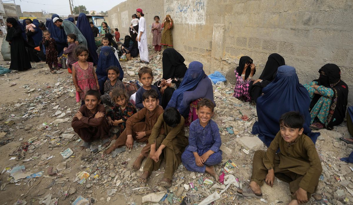 NextImg:U.N. warns Pakistan that forcibly deporting Afghans could lead to severe human rights violations