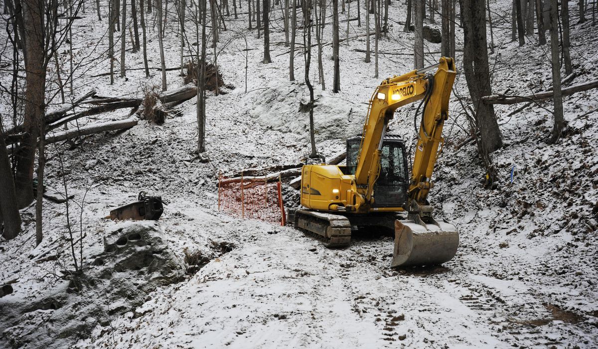 NextImg:Witnesses to FBI hunt for Civil War gold describe heavily loaded armored truck, signs of a night dig