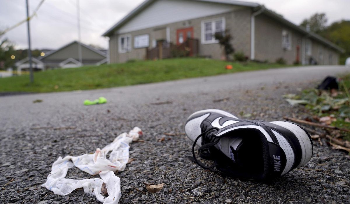 NextImg:Suspects sought in Pennsylvania community center shooting that killed 1, wounded 8