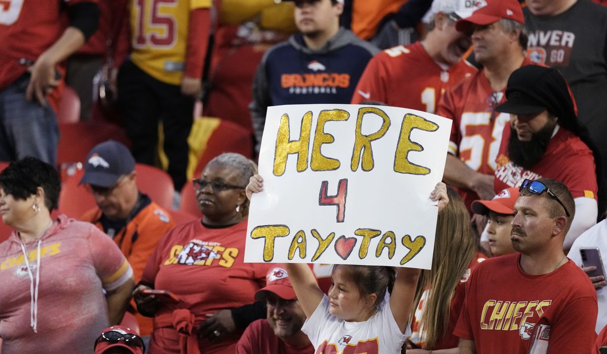 NextImg:Fan caps moment of silence for Israel by yelling ‘f— Hamas!’ at Chiefs-Broncos game