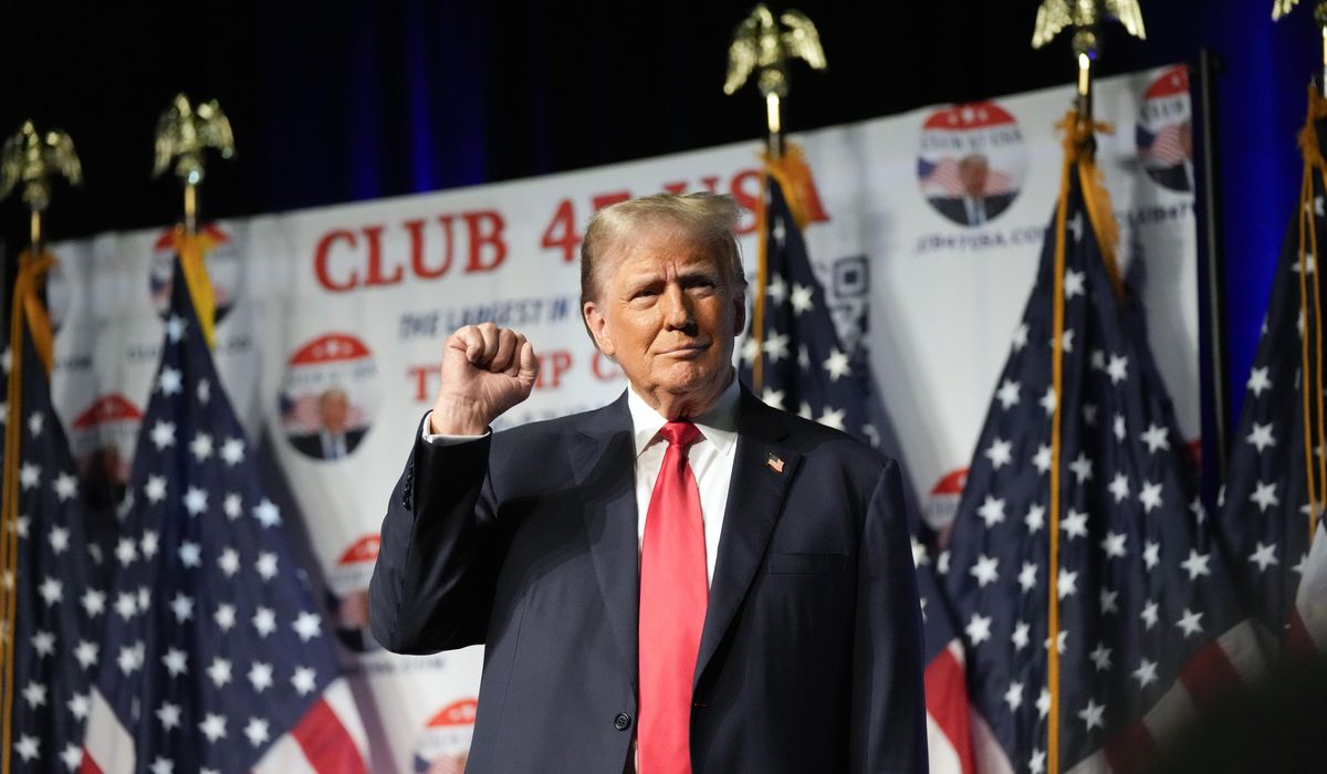 NextImg:Trump holds a small lead over Biden with Wisconsin voters