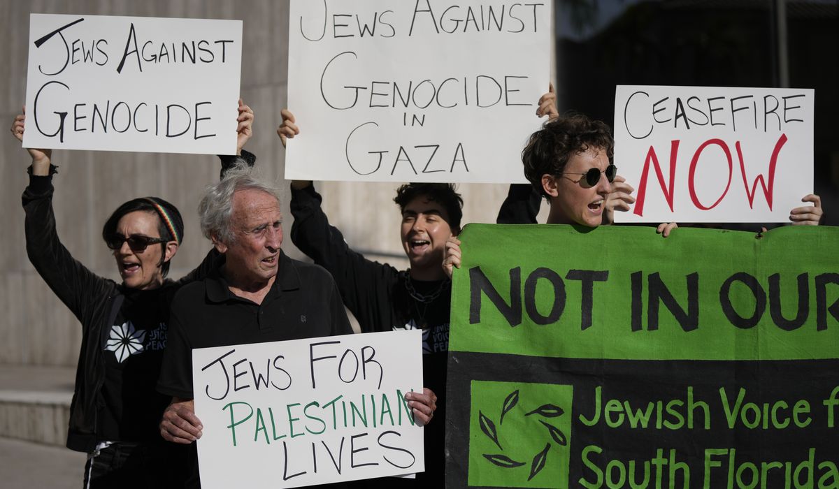 NextImg:Chicago professor who said Israeli ‘pigs’ should ‘rot in hell’ apologizes