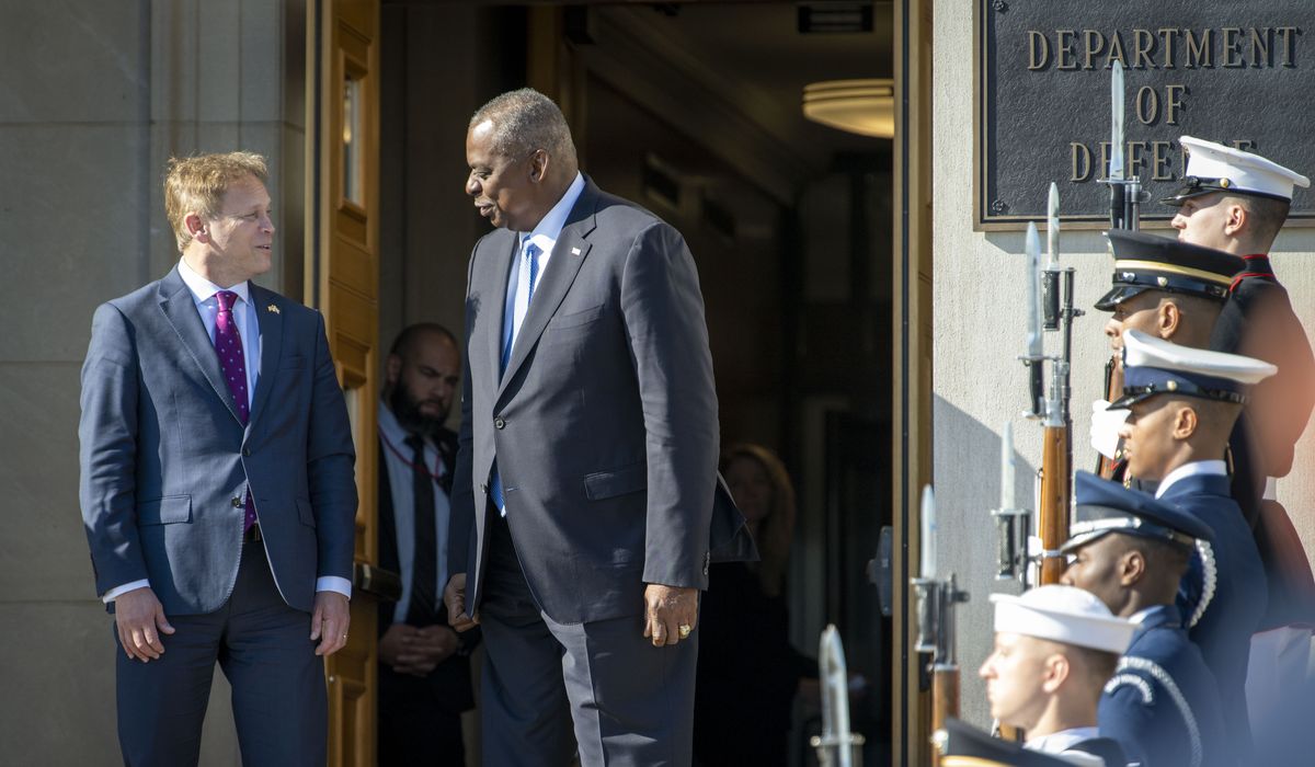 NextImg:U.K. defense chief, Austin coordinate military support for Israel, Ukraine