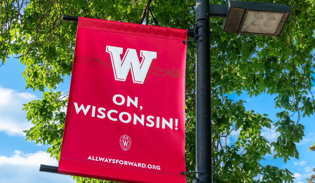 NextImg:University of Wisconsin to close branch campus, move two others online