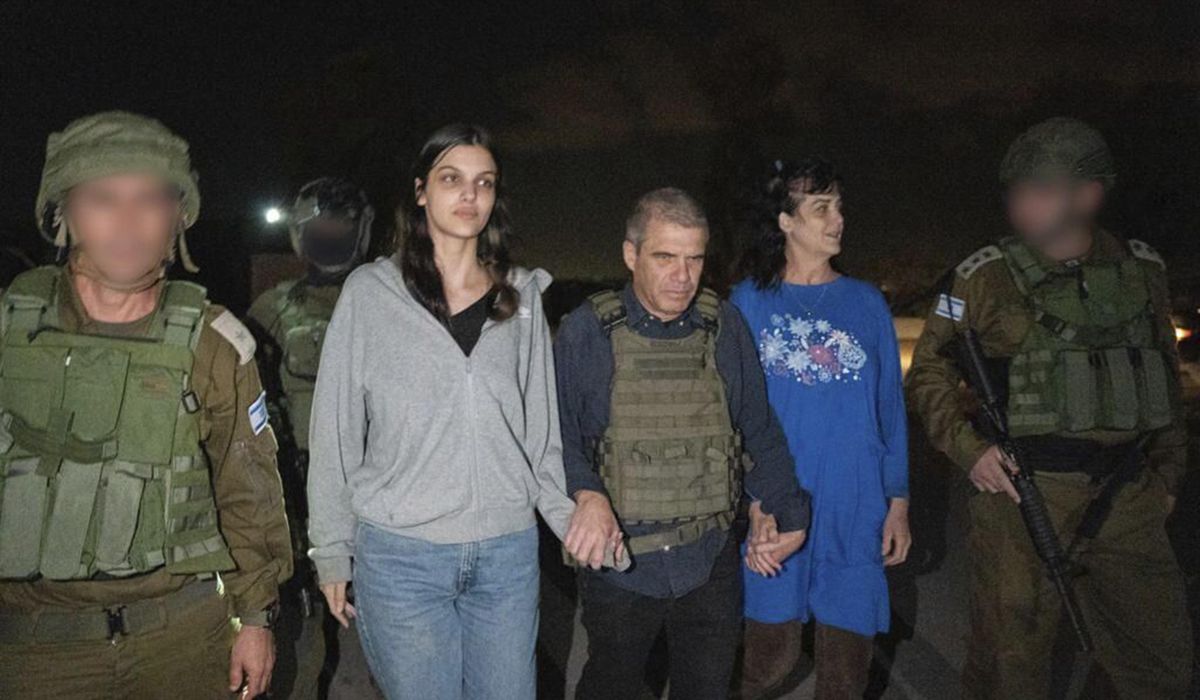 NextImg:Live updates | Aid starts moving into the Gaza Strip after 2 weeks of war