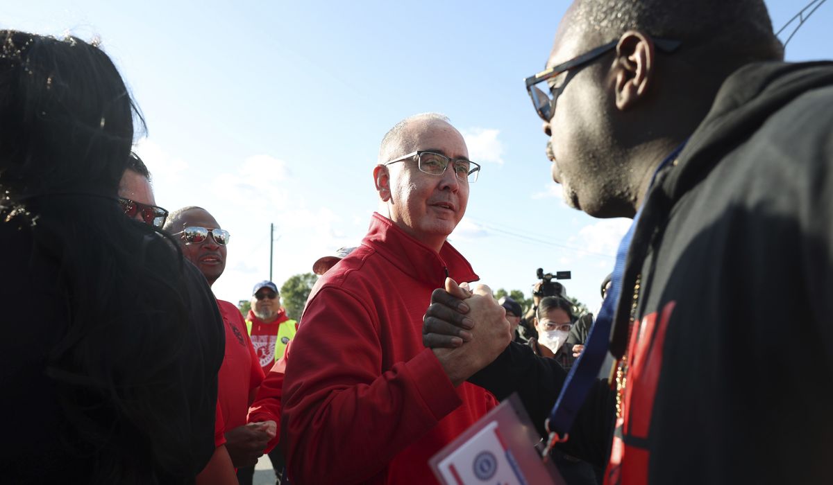 NextImg:Ford offers $50K buyouts for employees as part of UAW deal