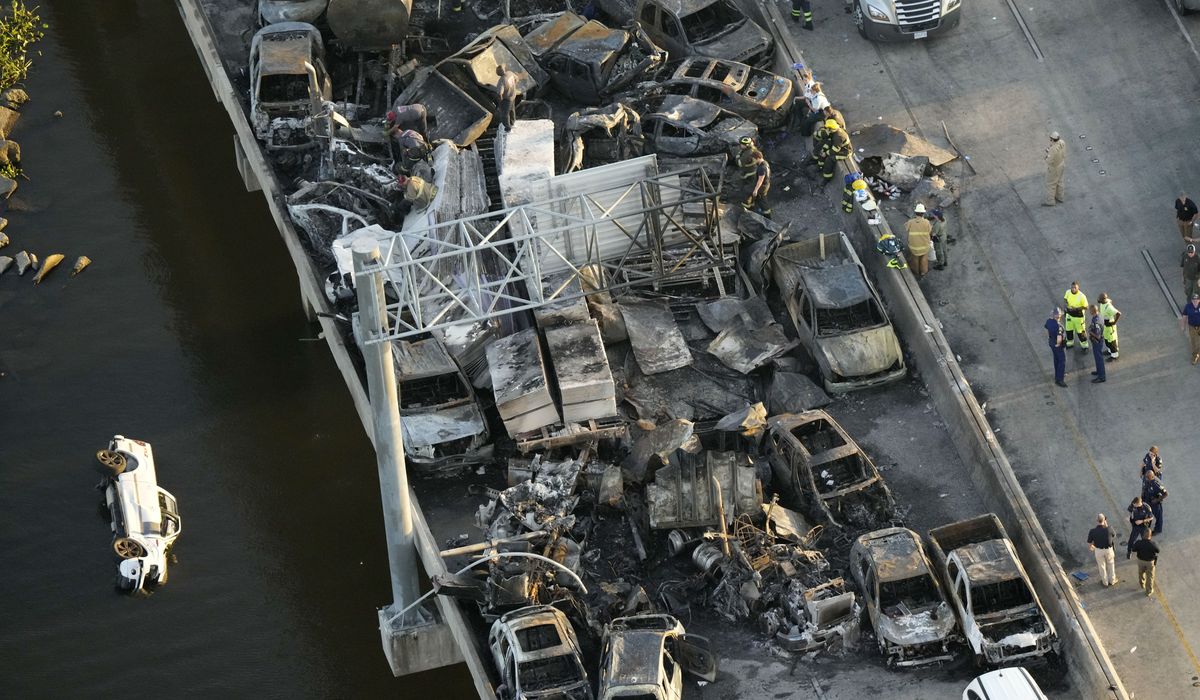 NextImg:At least 7 dead in massive vehicle crashes in Louisiana due to ‘superfog’