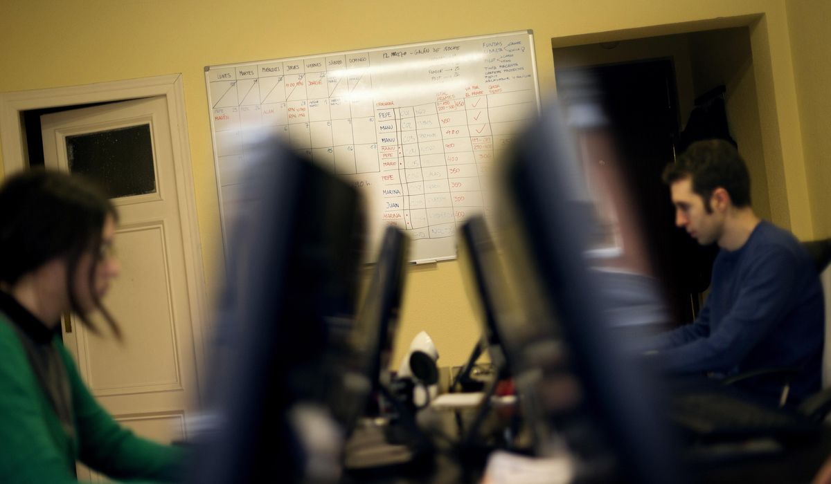 NextImg:Spain’s acting government to push for a 37 1/2-hour workweek. That’s if it can remain in power