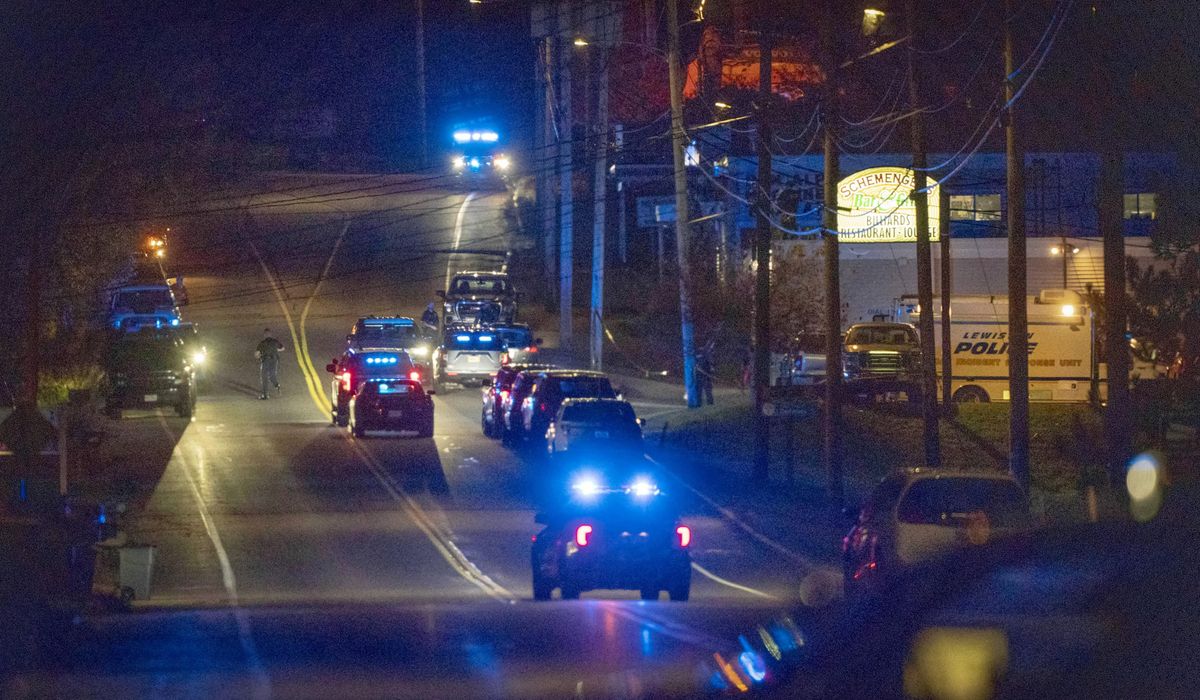 NextImg:Report: Suspect identified in Lewiston, Maine, shootings