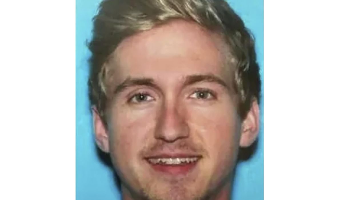 NextImg:Murder warrant issued for Massachusetts man wanted in shooting death of his wife