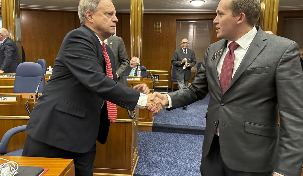 NextImg:North Dakota special session resolves budget mess in three days