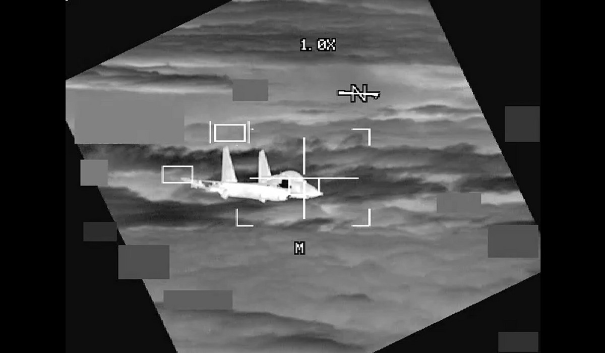 NextImg:WATCH: Chinese fighter jet flies within 10 feet of American B-52 over South China Sea