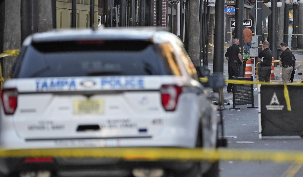 NextImg:Shooting kills 2 and injures 18 victims in Florida street with hundreds of people nearby