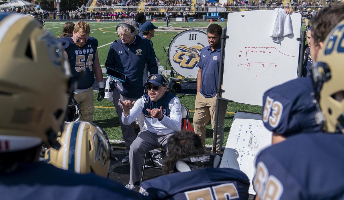 NextImg:Adaptation part of a proud tradition for Gallaudet football team
