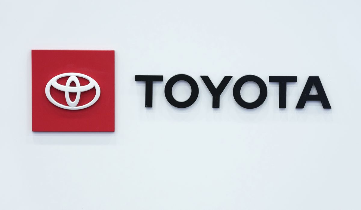 NextImg:Toyota employees are getting a raise, automaker announces after end of UAW strike