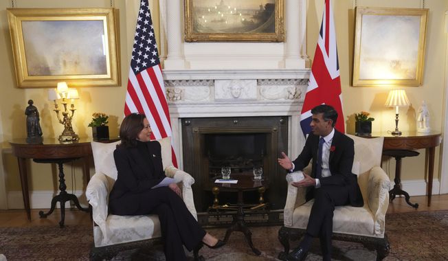 Britain&#x27;s Prime Minister Rishi Sunak, right, meets with U.S. Vice President Kamala Harris at 10 Downing Street in London, Wednesday Nov. 1, 2023. (Carl Court/Pool Photo via AP)