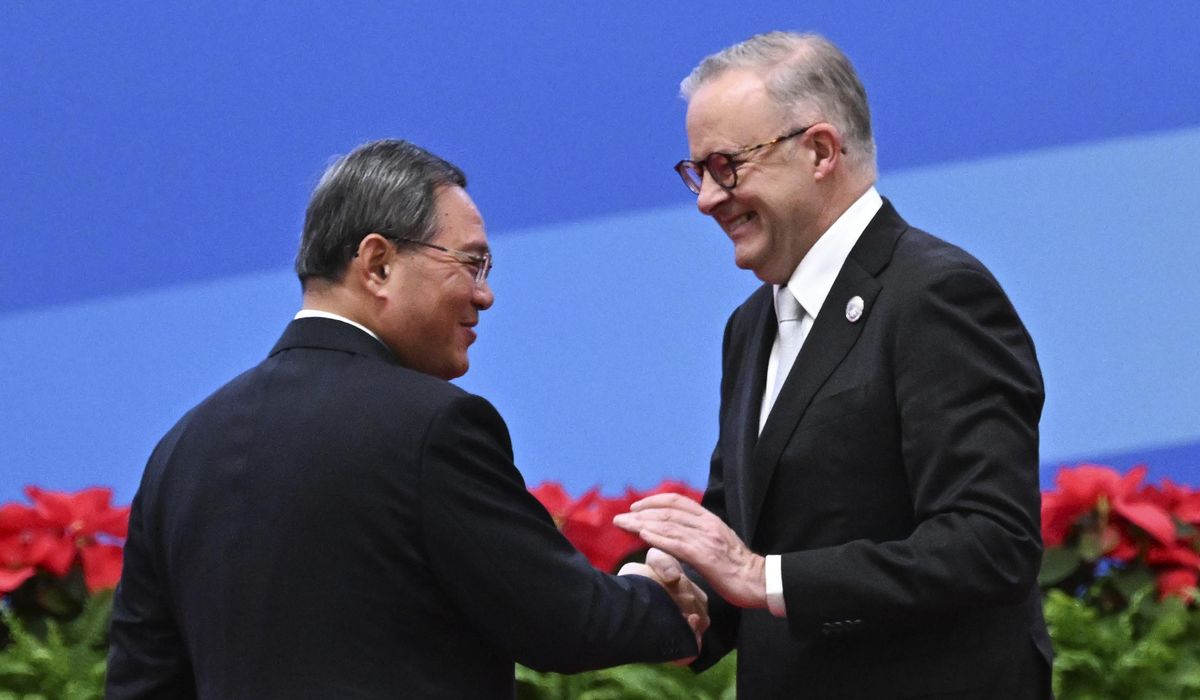 NextImg:Australian and Chinese leaders meet in Beijing while their countries try to mend ties