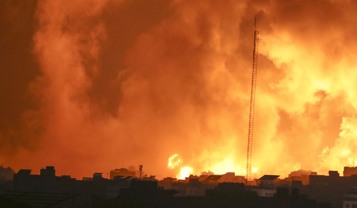 NextImg:Israeli forces sever north Gaza from the rest of the territory ahead of expected push into Gaza City