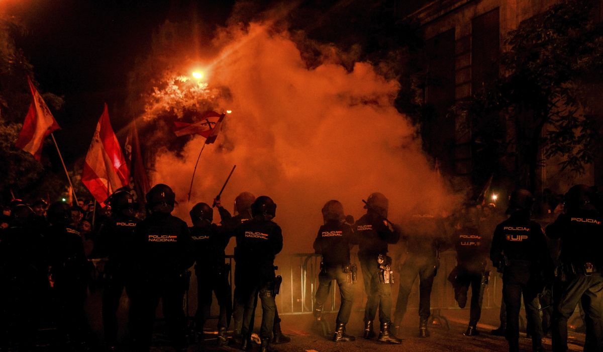NextImg:Protests turn ugly as pressure mounts on Spain’s acting government for amnesty talks with Catalans