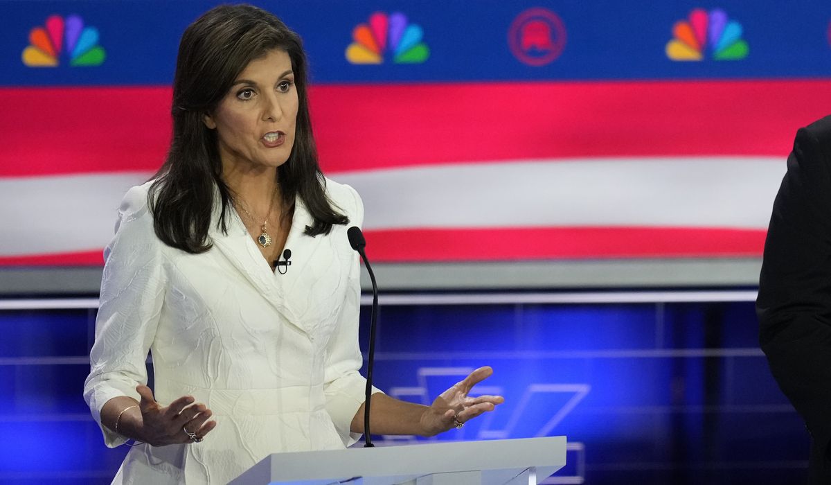 NextImg:Haley to Ramaswamy: ‘You’re just scum’