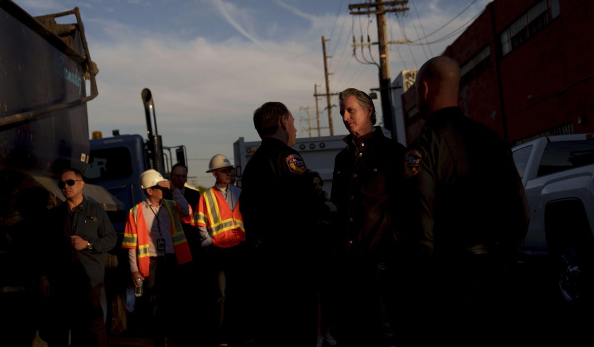 NextImg:Fire that indefinitely closed section of vital Los Angeles freeway was arson, governor says