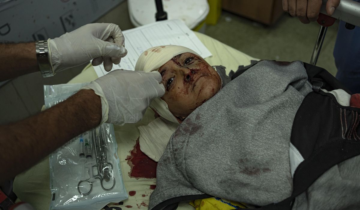 NextImg:Live updates | Israeli tanks enter Gaza’s Shifa Hospital compound