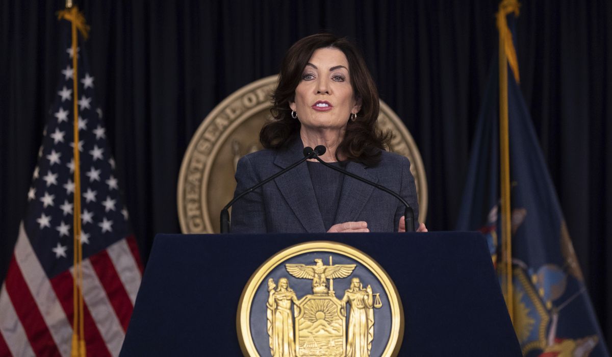 NextImg:N.Y. Gov. Hochul says House has a ‘moral responsibility’ to oust Rep. George Santos