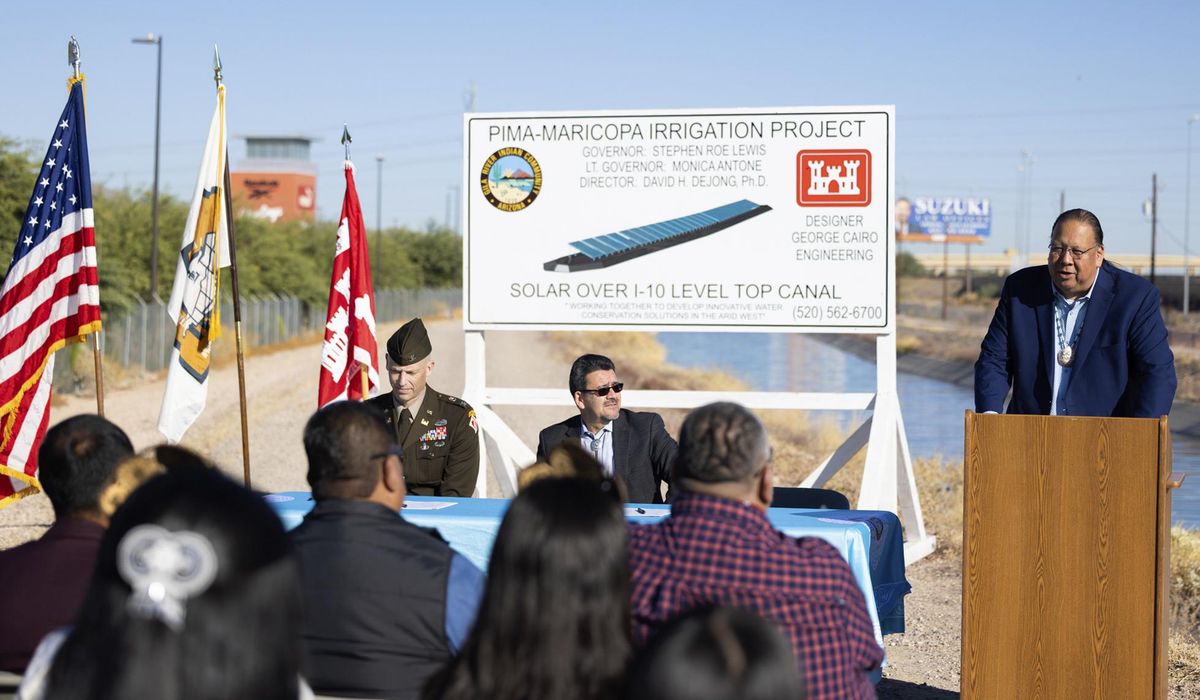 NextImg:Solar panels will cut water loss from canals in Gila River Indian Community