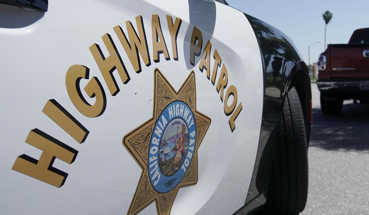 NextImg:Man rescued from California cliffside two days after rolling off road