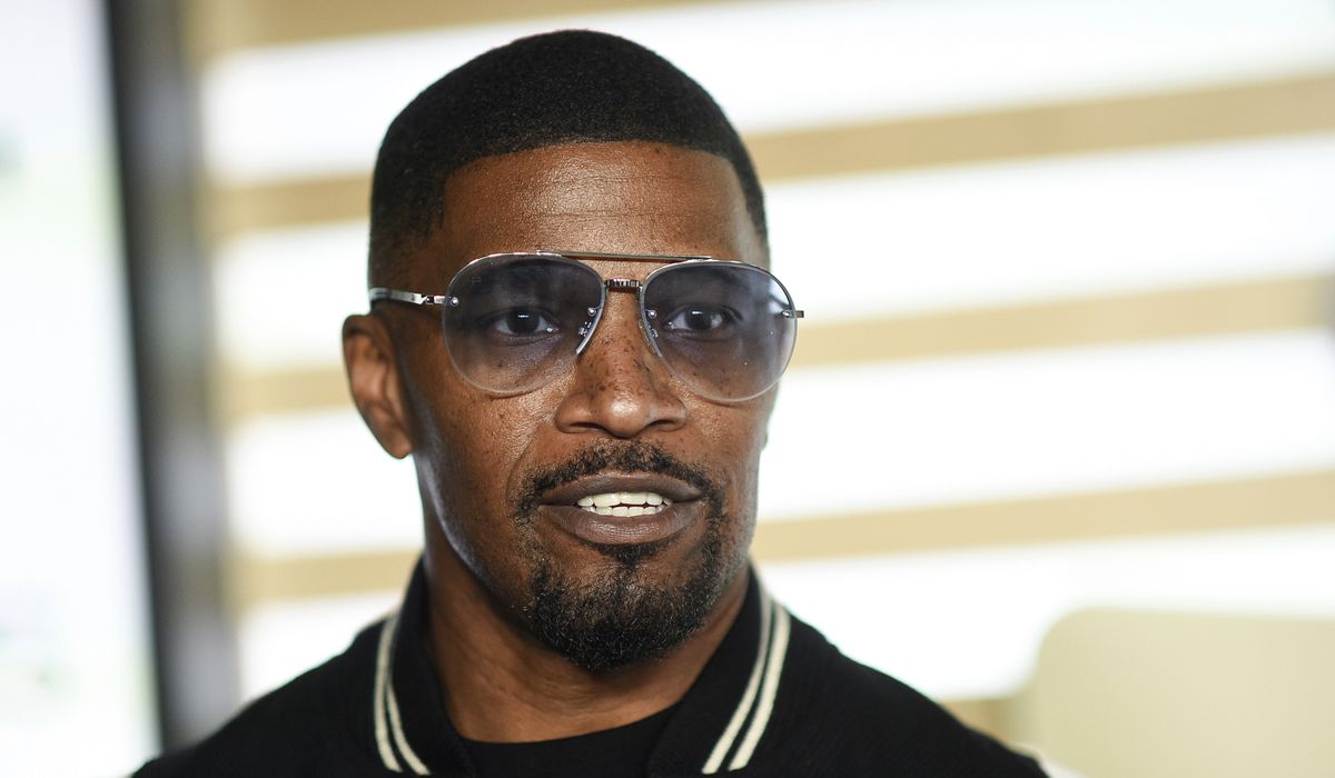 NextImg:Jamie Foxx reveals he suffered stroke that left him hospitalized with memory loss
