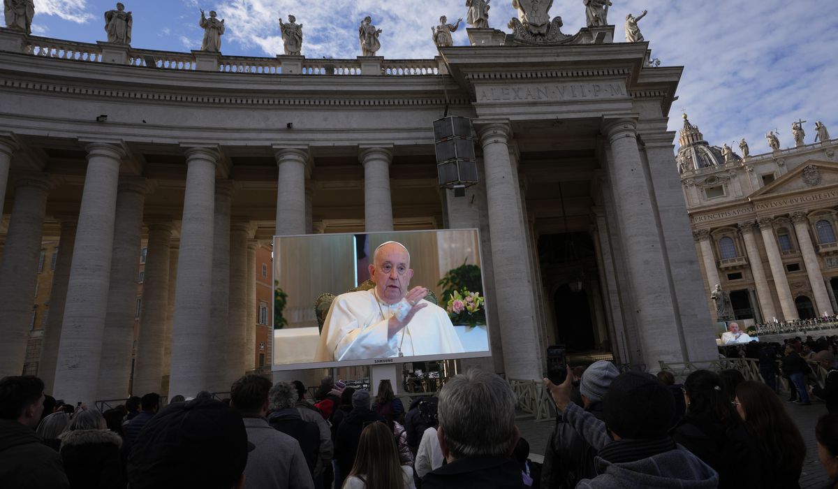 NextImg:Pope Francis says he has a lung inflammation but will go to Dubai this week for climate conference