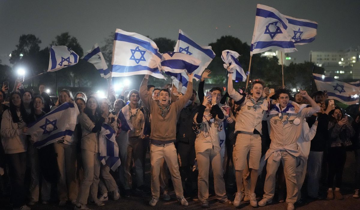 NextImg:Live updates | Israel and Hamas prepare for fourth swap as mediators seek to extend cease-fire
