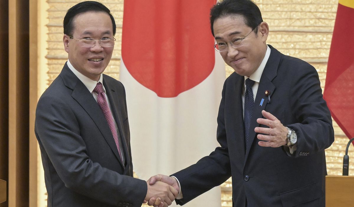 NextImg:Japan and Vietnam agree to boost ties and start discussing Japanese military aid amid China threat