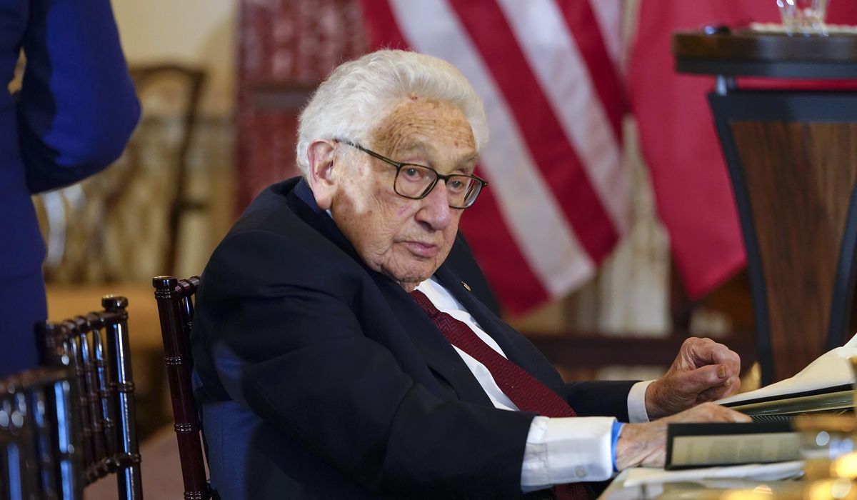 NextImg:Kissinger’s final warning: Prepare now for ‘superhuman’ people to control Earth
