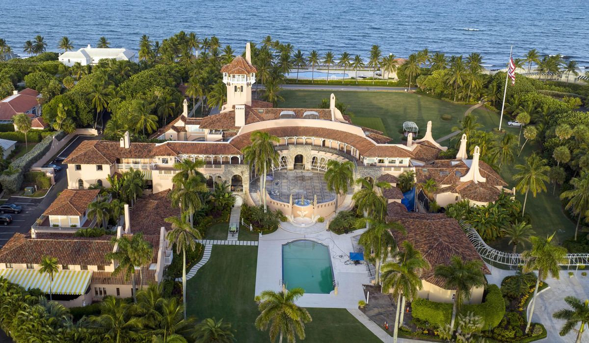 NextImg:Trump calls Mar-a-Lago the ‘center of the universe’ and a magnet for those seeking influence
