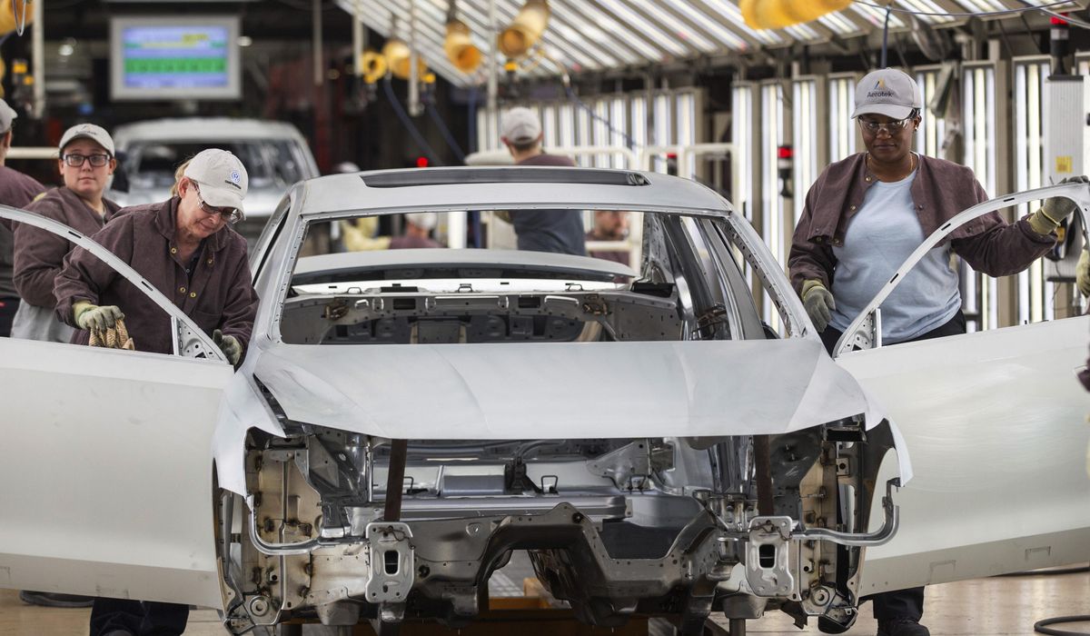 NextImg:UAW files unfair labor practice claim against nonunion automakers