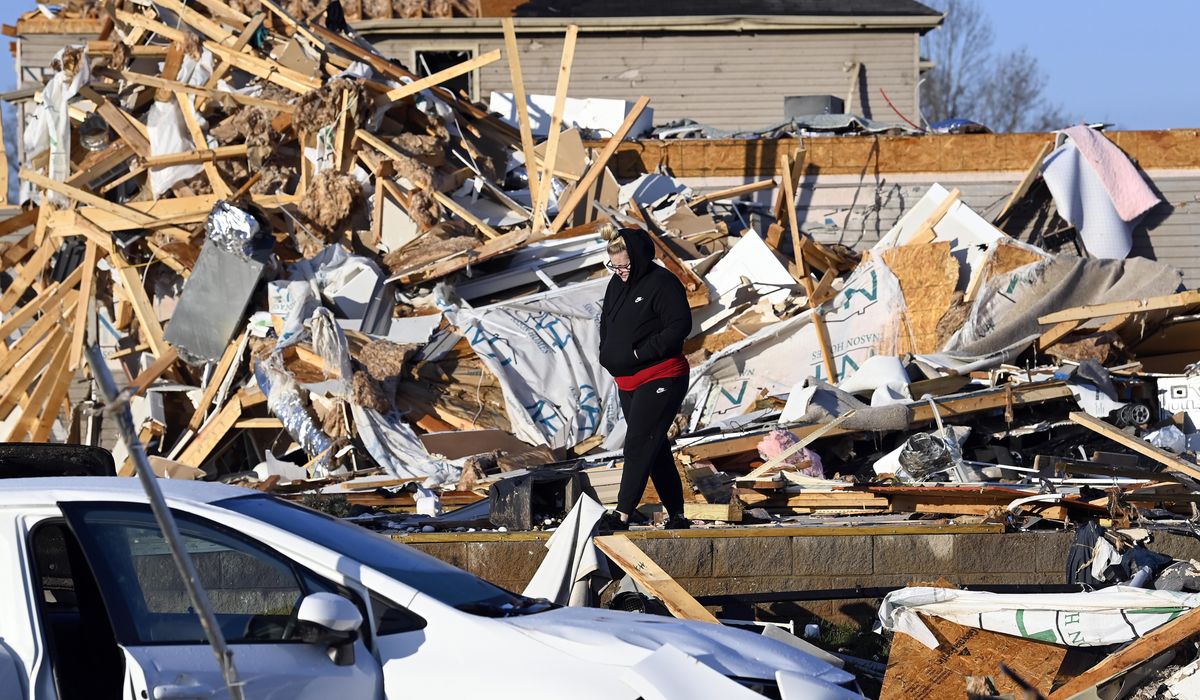 NextImg:Tennessee residents clean up after severe weekend storms killed 6 people and damaged neighborhoods