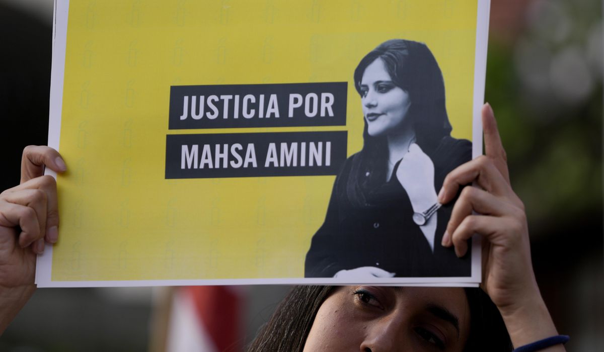 NextImg:Iran bans Mahsa Amini’s family from traveling to accept the European Union’s top human rights prize