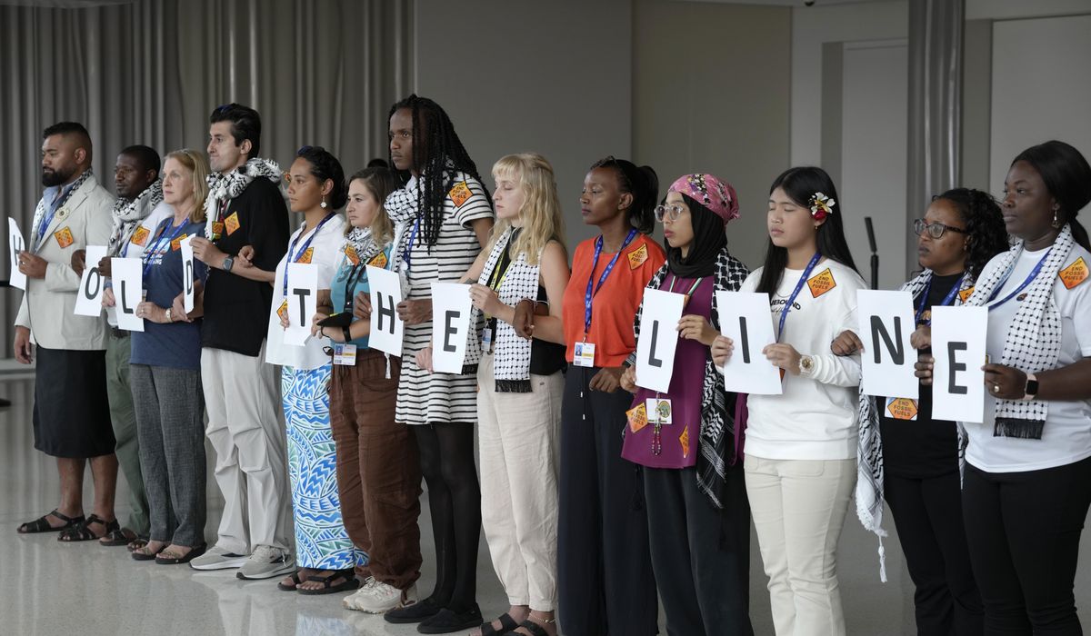 NextImg:U.N. officials and activists ramp up the urgency as climate talks enter final days