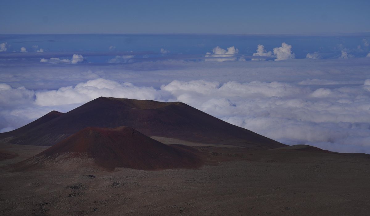 NextImg:Magnitude 5.7 earthquake strikes just south of Hawaii’s Big Island, U.S. Geological Survey says