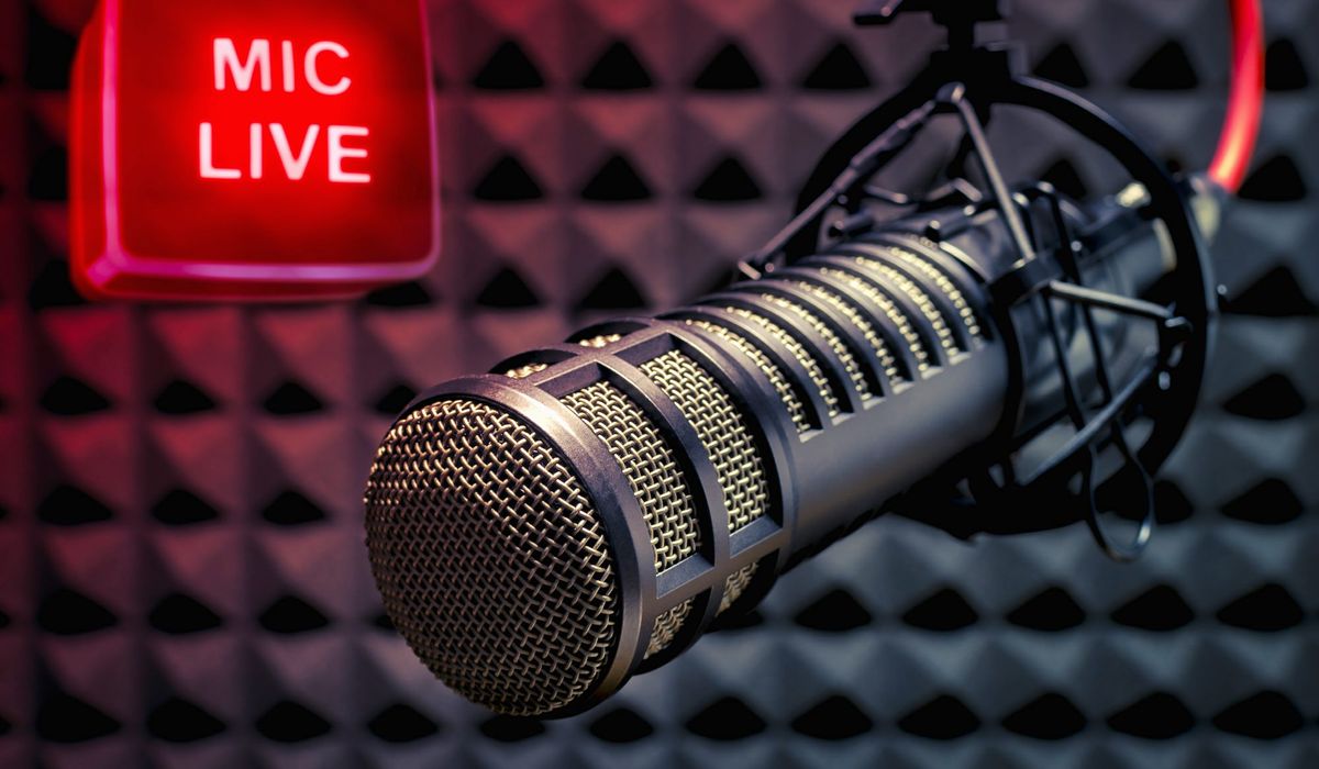 NextImg:Talker’s Magazine founder calls out ratty words, noisy news