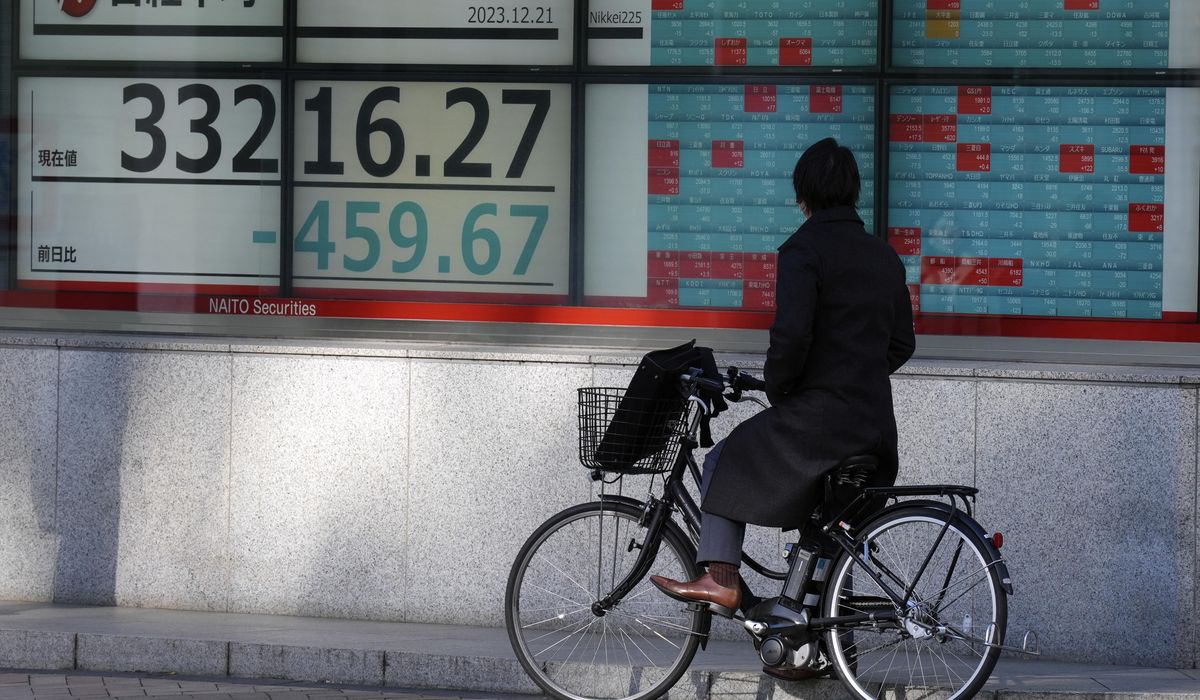 NextImg:Stock market today: Wall Street bounces back after a big loss, S&P 500 again nears record