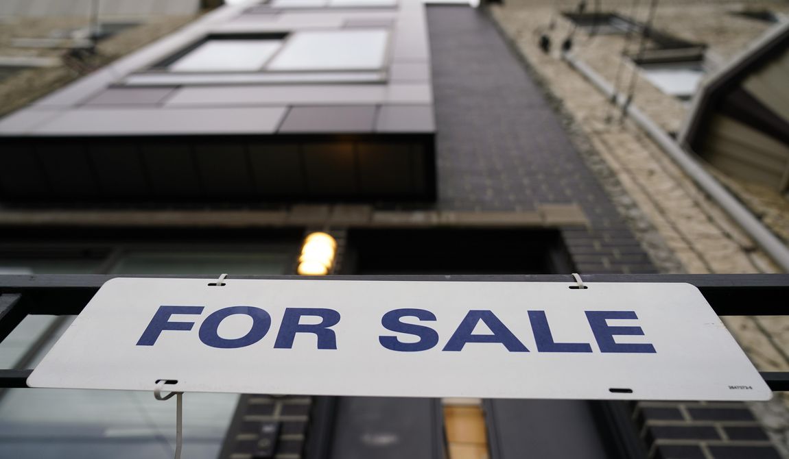 A for sale sign is posted outside a single-family home in Philadelphia, Friday, Dec. 1, 2023. On Thursday, Freddie Mac reports on this week&#x27;s average U.S. mortgage rates. (AP Photo/Matt Rourke)