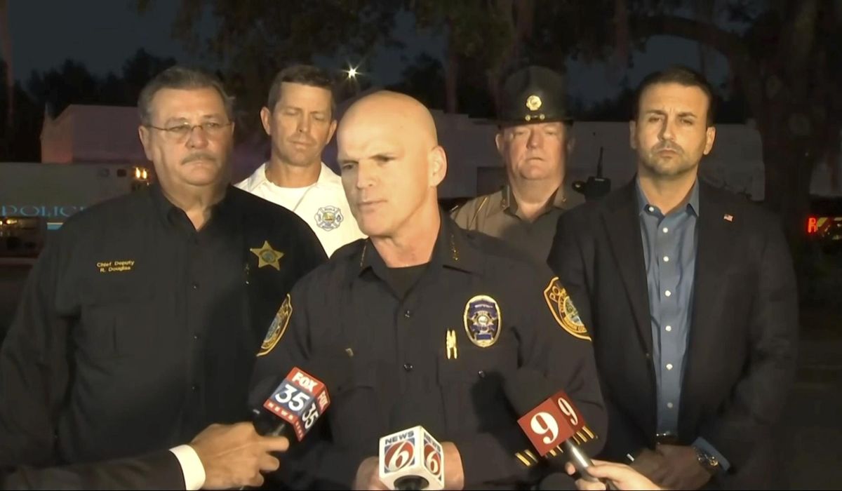 NextImg:Man killed and woman injured in ‘targeted’ afternoon shooting at Florida shopping mall